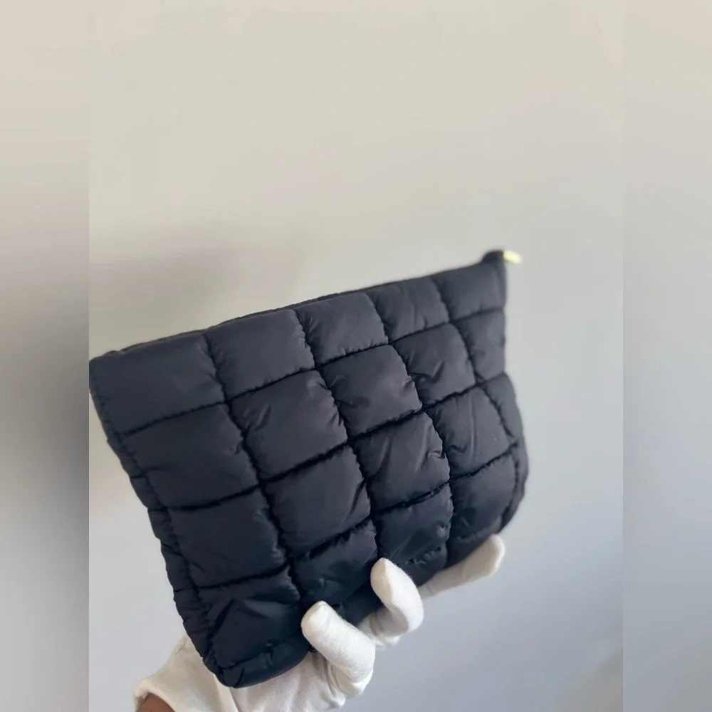 Black puffer pouch New